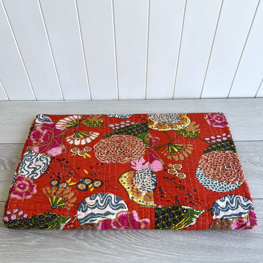 Indian Cotton Patchwork Bedcover - Red Pineapple