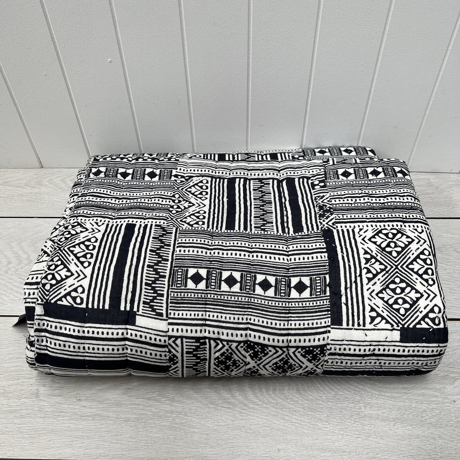 Indian Cotton Quilt - Black and White